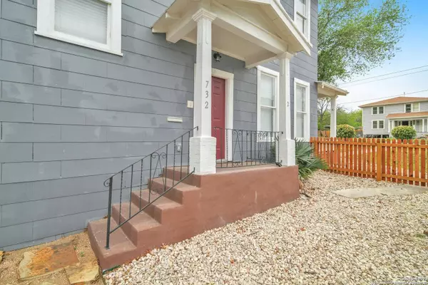 732 PINE ST, San Antonio, TX 78202-2332