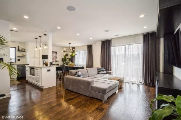 7912 W North AVE #405, Elmwood Park, IL 60707