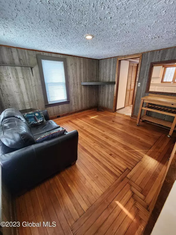 108 ballston ave Avenue, Ballston Spa, NY 12020