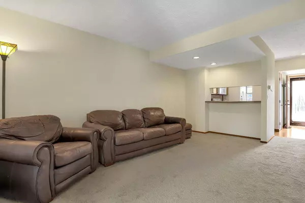 210 Charring Cross Drive 3-210, Westerville, OH 43081