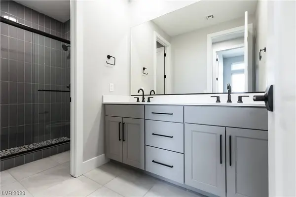 397 Cliff Terrace Avenue, Las Vegas, NV 89138