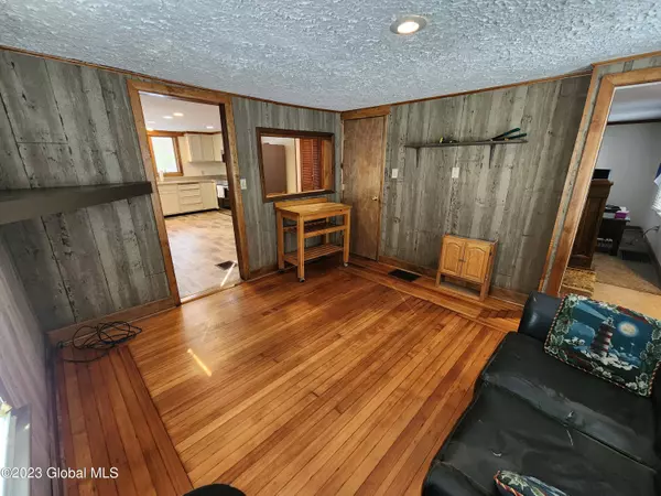 108 ballston ave Avenue, Ballston Spa, NY 12020