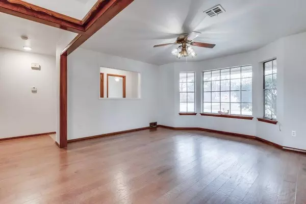 2000 N Gleason Avenue, Bethany, OK 73008