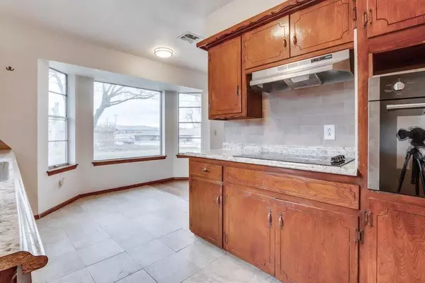 2000 N Gleason Avenue, Bethany, OK 73008