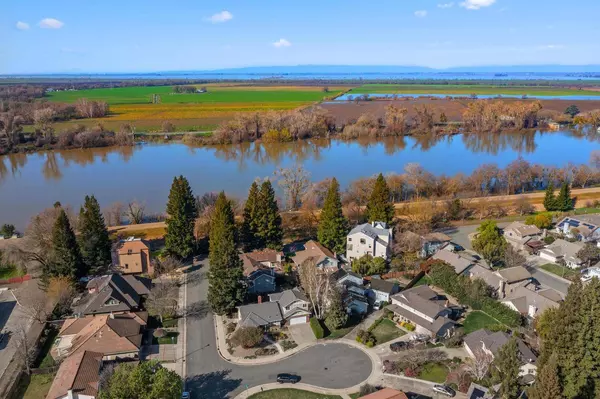 2 Silmark CT, Sacramento, CA 95831