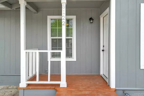 5122 BLUFF ST, San Antonio, TX 78228-4519