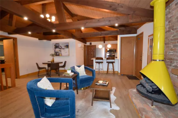 154 Lady Slipper LOOP, Newland, NC 28657