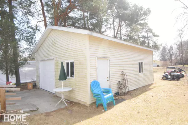 212 E Florence, Bancroft, MI 48414