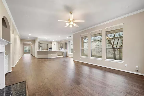 135 E Northcastle CIR, Conroe, TX 77384