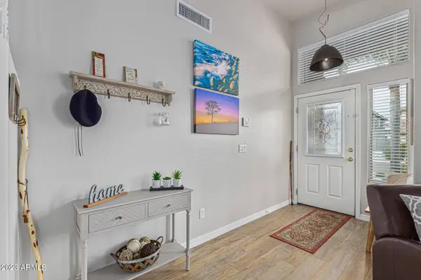 2181 W GREEN TREE Drive, San Tan Valley, AZ 85142