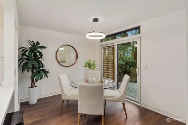 4517 170th PL NE #1, Redmond, WA 98052