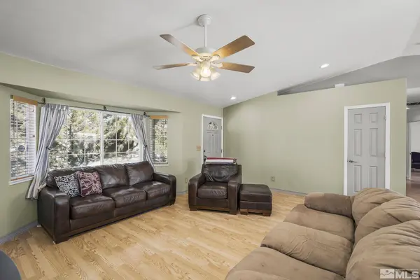 315 Tina Cir, Sparks, NV 89436