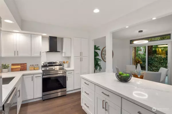 4517 170th PL NE #1, Redmond, WA 98052