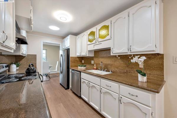 2641 Hawthorne Ave, Hayward, CA 94545