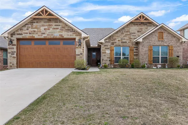 112 Prairie Meadow Lane, Pottsboro, TX 75076