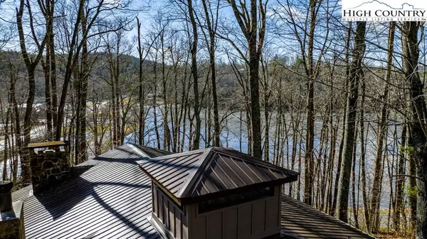 154 Lady Slipper LOOP, Newland, NC 28657