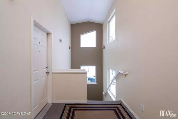 540 Eyak DR, Anchorage, AK 99501