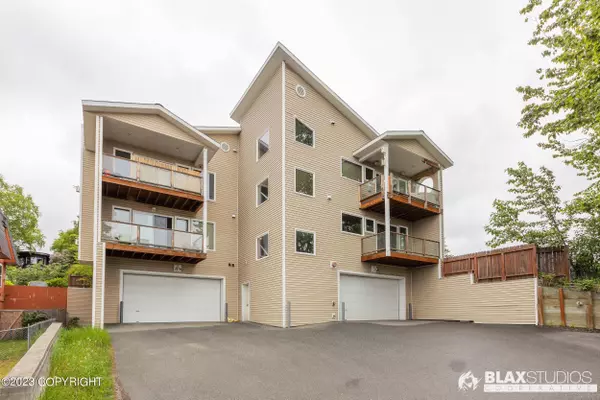 540 Eyak DR, Anchorage, AK 99501