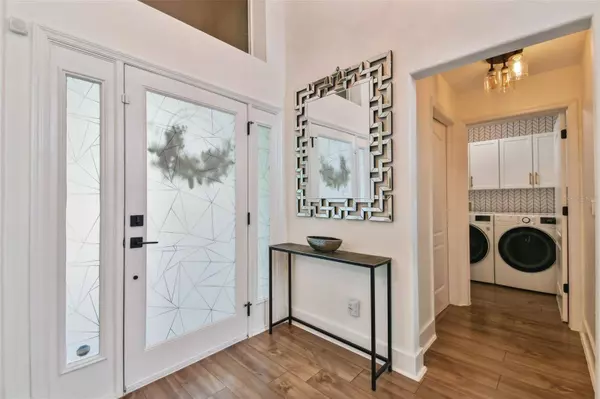 19020 FISHERMANS BEND DR, Lutz, FL 33558