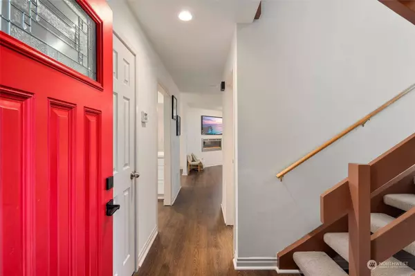 4517 170th PL NE #1, Redmond, WA 98052