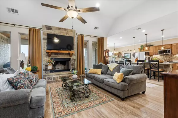 112 Prairie Meadow Lane, Pottsboro, TX 75076