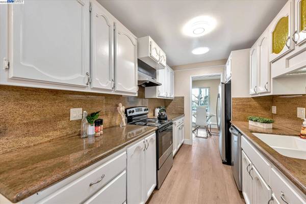 2641 Hawthorne Ave, Hayward, CA 94545