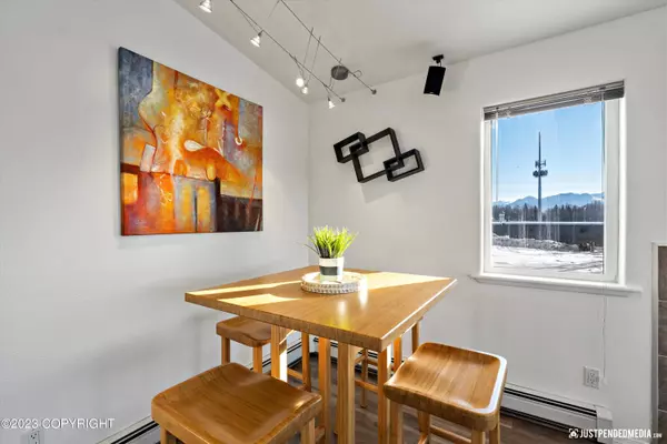 540 Eyak DR, Anchorage, AK 99501