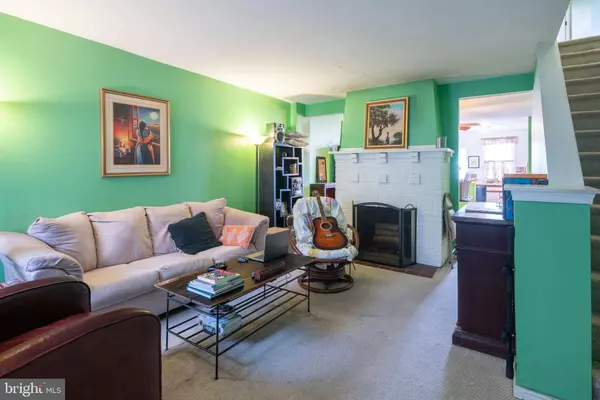 7036 CRESHEIM RD, Philadelphia, PA 19119