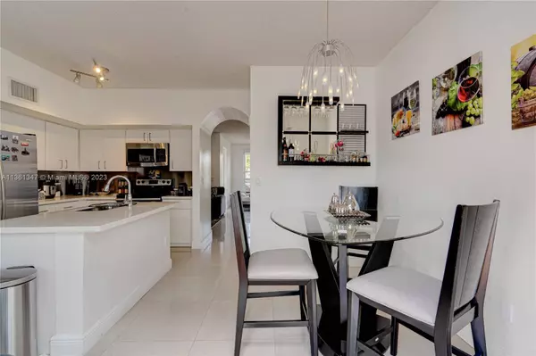 8535 SW 152nd Ave #204, Miami, FL 33193