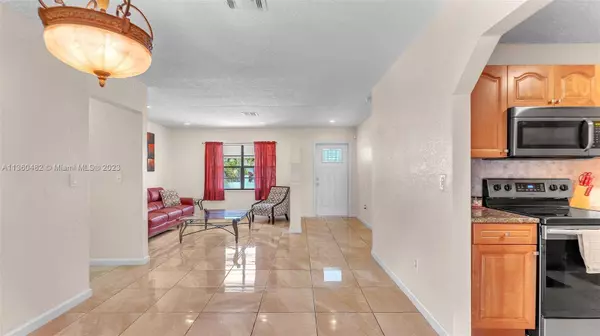 30365 SW 152nd Ct, Homestead, FL 33033