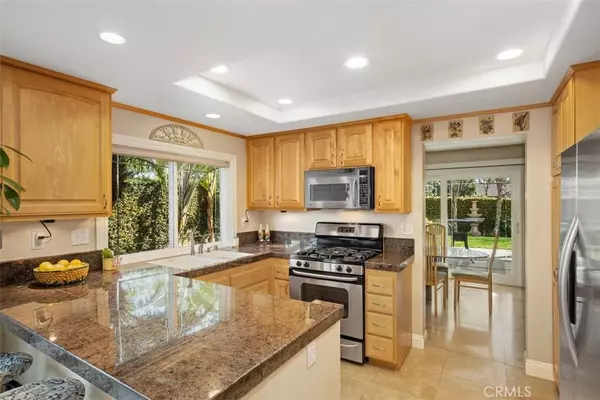 2 Sand, Irvine, CA 92614