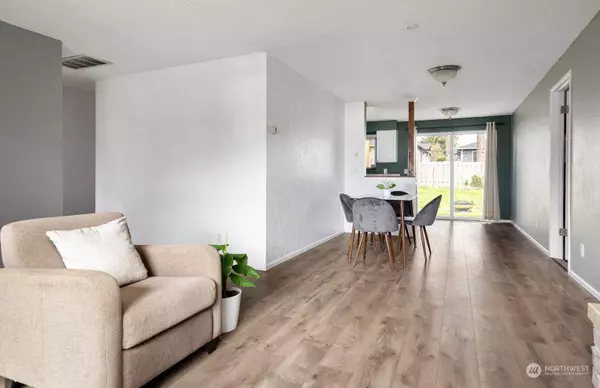 1152 Ridgeway DR, Oak Harbor, WA 98277