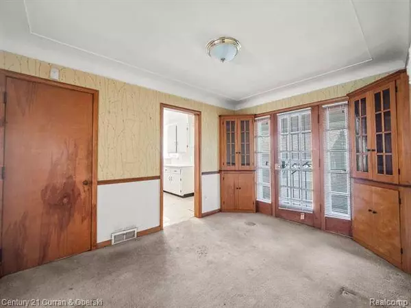 15053 STAHELIN Avenue, Detroit, MI 48223