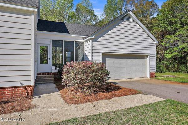 35 Salem Church Road, Collins, MS 39428