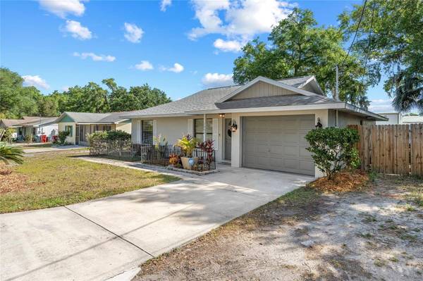 1002 N COLLINS ST, Plant City, FL 33563