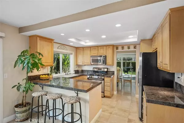 2 Sand, Irvine, CA 92614