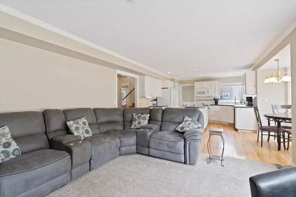 12531 W Eaglewood Ct, Nine Mile Falls, WA 99026