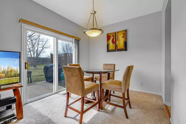 1867 S Wentworth Circle #1867, Romeoville, IL 60446