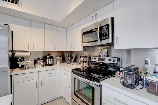 8535 SW 152nd Ave #204, Miami, FL 33193