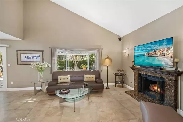 2 Sand, Irvine, CA 92614