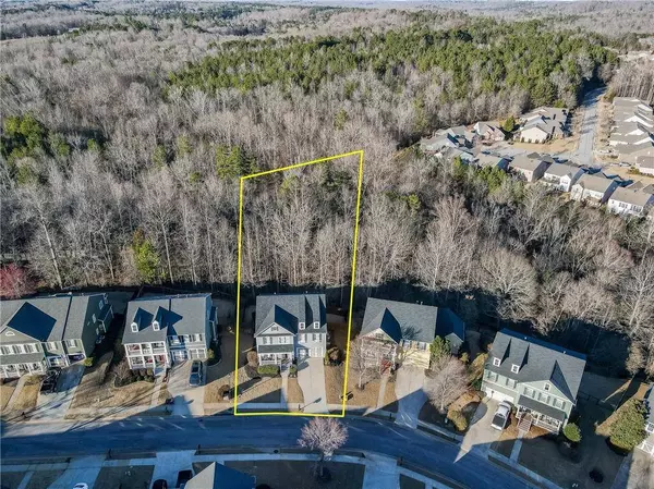 5959 Peacock LN, Hoschton, GA 30548