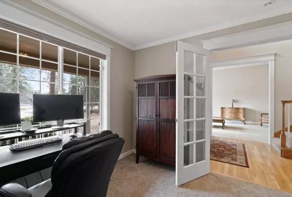 12531 W Eaglewood Ct, Nine Mile Falls, WA 99026