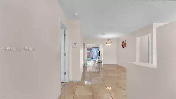 30365 SW 152nd Ct, Homestead, FL 33033