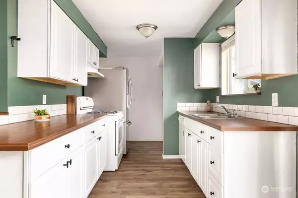 1152 Ridgeway DR, Oak Harbor, WA 98277