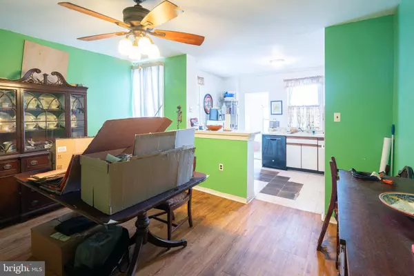 7036 CRESHEIM RD, Philadelphia, PA 19119