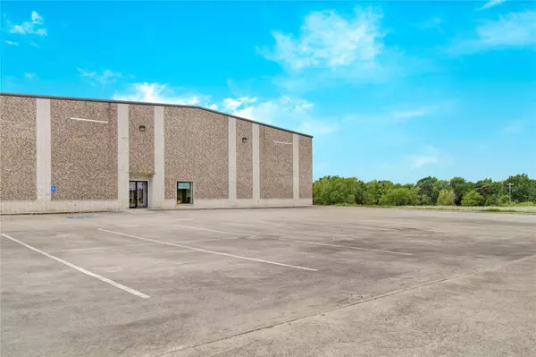 2237 N Edwards, Mount Pleasant, TX 75455