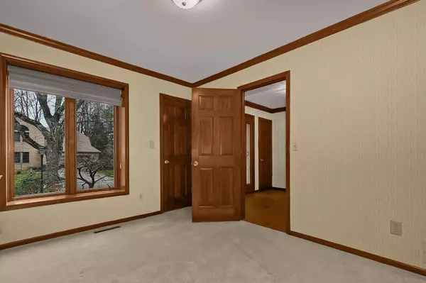 8145 Linden Leaf Circle, Columbus, OH 43235