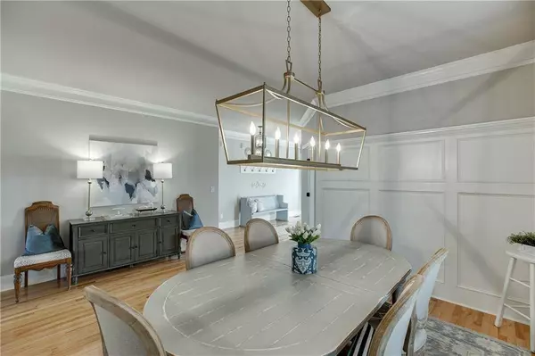 5959 Peacock LN, Hoschton, GA 30548