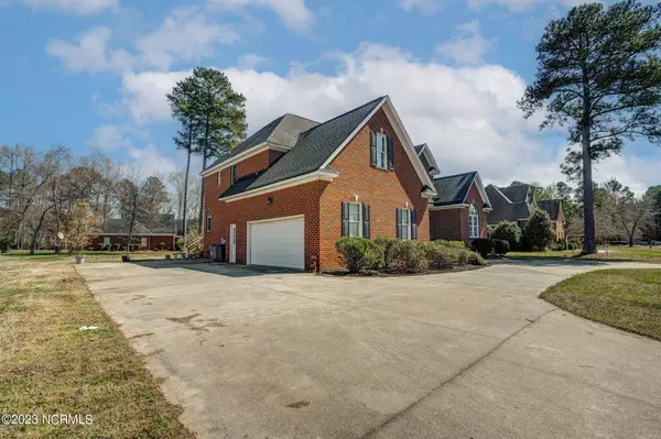 453 Somerset Way, Rocky Mount, NC 27804