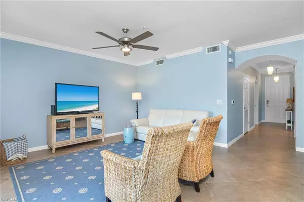 9554 Trevi CT #4717, Naples, FL 34113